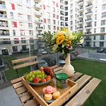 Soni Exclusive 1218 Plaza With Private Parking & Self Check-in Appartement Bucarest