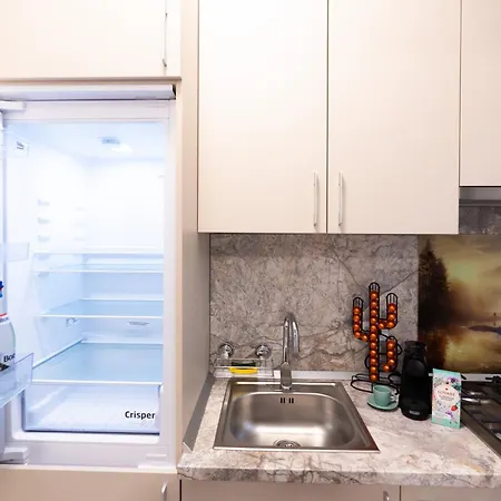 Apartament Soni Exclusive 1218 Plaza With Private Parking & Self Check-in Bukareszt