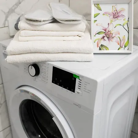 Soni Exclusive 1218 Plaza With Private Parking & Self Check-in *