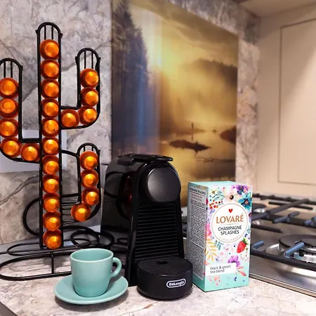 Soni Exclusive 1218 Plaza With Private Parking & Self Check-in Apartament