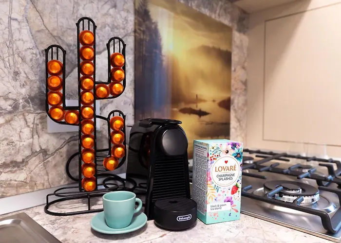 Soni Exclusive 1218 Plaza With Private Parking & Self Check-in Апартаменти