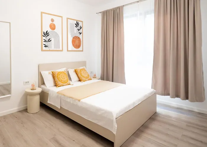 Soni Exclusive 1218 Plaza With Private Parking & Self Check-in * Бухарест